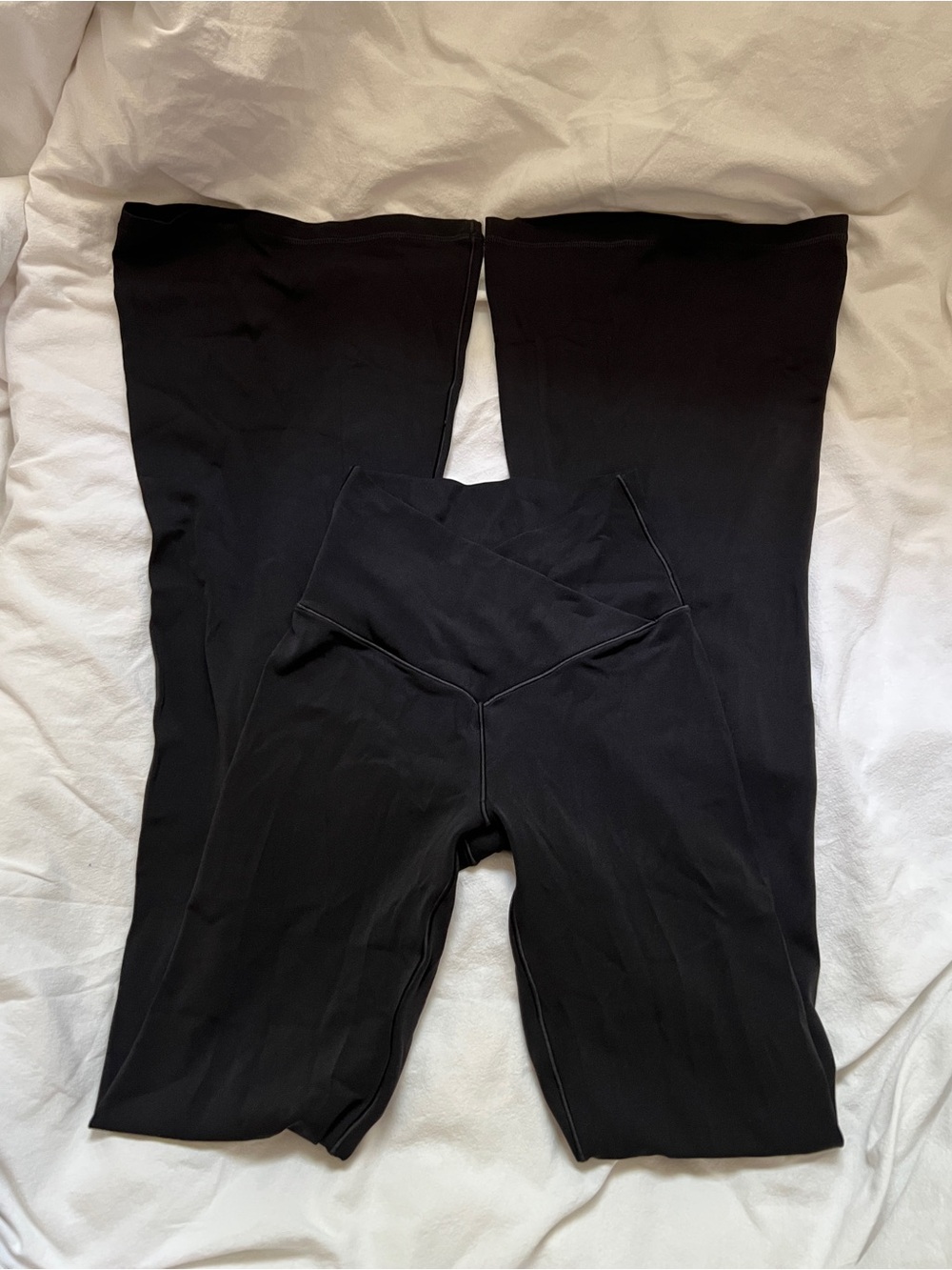 OFFLINE By Aerie Real Me High Waisted Crossover Flare Legging
